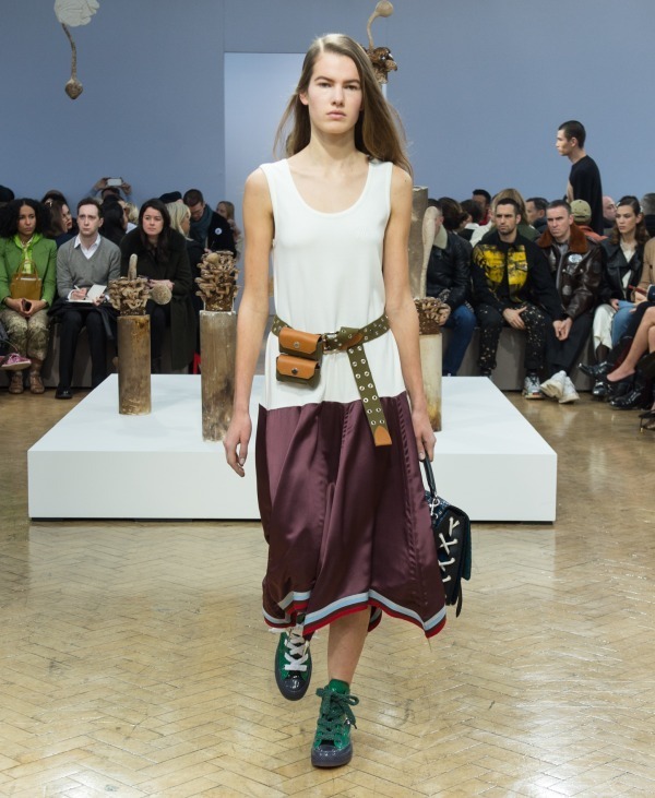 JW アンダーソン(JW Anderson) 2018-19年秋冬ウィメンズ&メンズコレクション  - 写真38