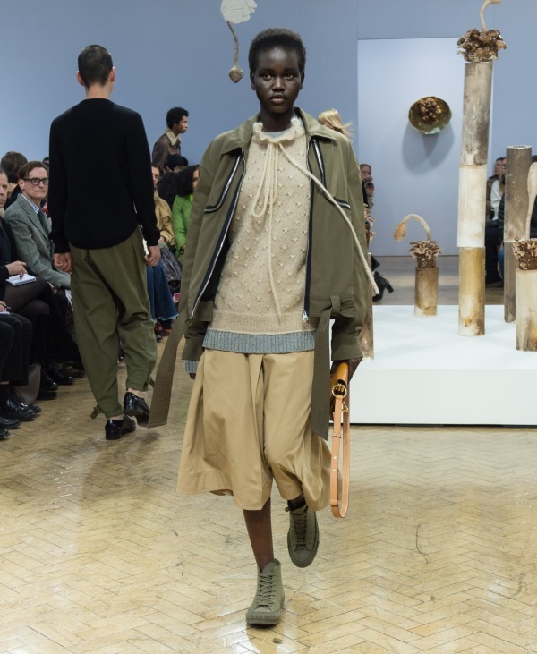 ジェイ ダブリュー アンダーソン(JW Anderson) 2018-19年秋冬ウィメンズ&メンズコレクション  - 写真39