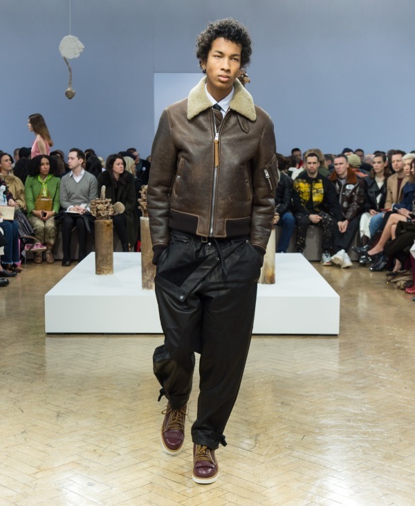 ジェイ ダブリュー アンダーソン(JW Anderson) 2018-19年秋冬ウィメンズ&メンズコレクション  - 写真43