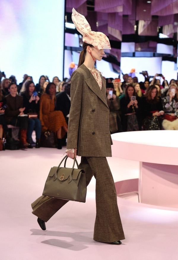 マルベリー(MULBERRY) 2018年春夏ウィメンズコレクション シルエット - 写真39