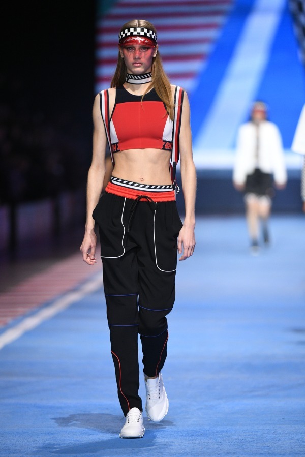 トミー ヒルフィガー(TOMMY HILFIGER) 2018年春夏ウィメンズコレクション  - 写真19