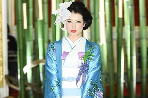 江戸時代｜ユミカツラ18春夏オートクチュールを国宝・迎賓館赤坂離宮で披露、北斎の富士を描いたドレスなど約60点