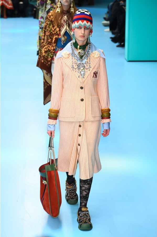 グッチ(GUCCI) 2018-19年秋冬ウィメンズコレクション シルエット - 写真11