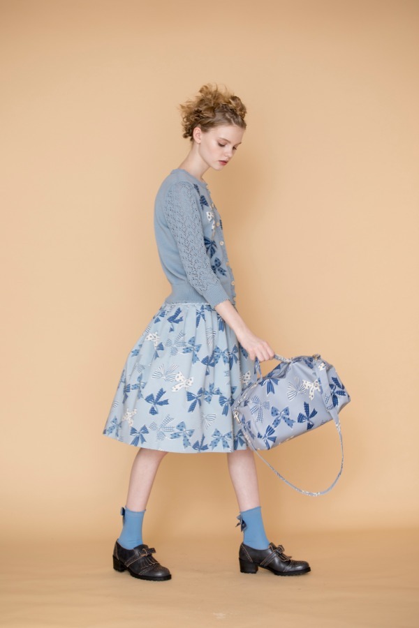 ジェーンマープル18年春の新作 - リボンが躍る爽やかなブルーのワンピースやスカート｜写真5