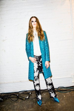 アリス アンド オリビア(alice + olivia) 2018-19年秋冬ウィメンズコレクション  - 写真27