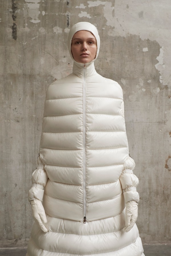 【ファッション】モンクレール ピエールパオロ・ピッチョーリ 18年秋冬コレクション - ダウンがドレスに変わるとき