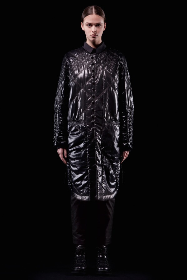 モンクレール ジーニアス 6 モンクレール ノワール ケイ ニノミヤ(MONCLER GENIUS 6 MONCLER NOIR KEI NINOMIYA ) 2018-19年秋冬ウィメンズコレクション  - 写真6