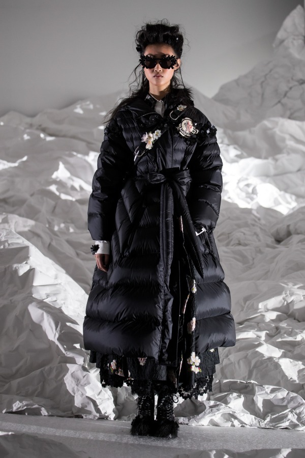 モンクレール ジーニアス 4 モンクレール シモーネ・ロシャ(MONCLER GENIUS 4 MONCLER SIMONE ROCHA) 2018-19年秋冬ウィメンズコレクション  - 写真12