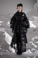 4 モンクレール シモーネ・ロシャのダウンウェア - ビジューや 4 モンクレール シモーネ・ロシャのダウンウェア - ビジューや