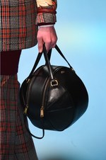 グッチ 2018-19年秋冬メンズコレクション - サイボーグ・ボーイはアブノーマルが基本｜写真25