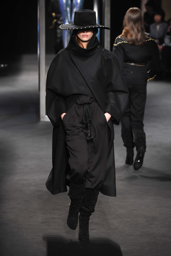 アルベルタ フェレッティ 2018-19年秋冬<span>コレクション</span> - 写真2