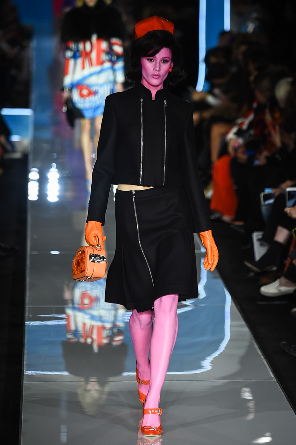 モスキーノ(MOSCHINO) 2018-19年秋冬ウィメンズコレクション  - 写真36