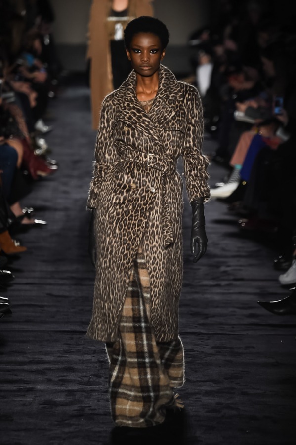 マックスマーラ(Max Mara) 2018-19年秋冬ウィメンズコレクション  - 写真21