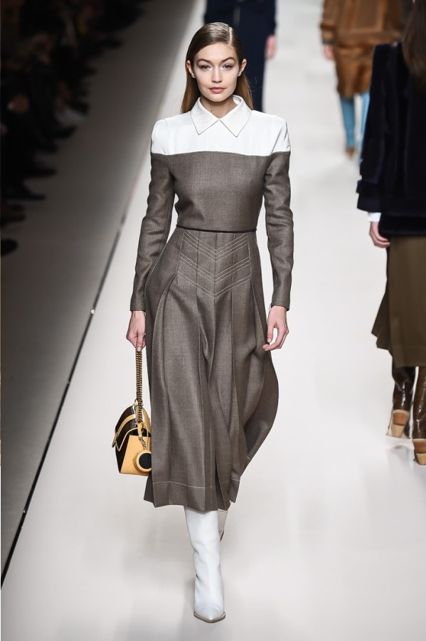 フェンディ(FENDI) 2018-19年秋冬ウィメンズコレクション  - 写真30