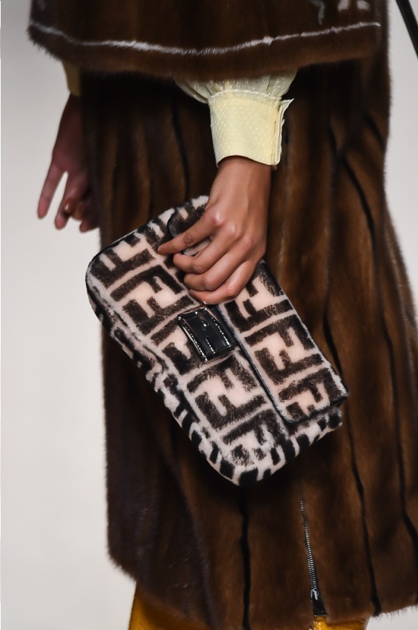 フェンディ(FENDI) 2018-19年秋冬ウィメンズコレクション  - 写真59