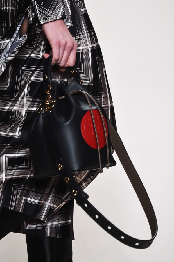 フェンディ(FENDI) 2018-19年秋冬ウィメンズコレクション ディテール - 写真32