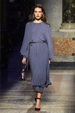 アンテプリマ 2018-19年秋冬コレクション - 冬に芽吹いたモダンロマンス｜写真5