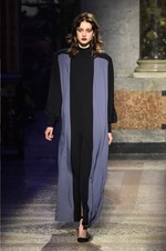 アンテプリマ 2018-19年秋冬コレクション - 冬に芽吹いたモダンロマンス｜写真7