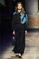 アンテプリマ 2018-19年秋冬コレクション - 冬に芽吹いたモダンロマンス｜写真16