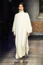 アンテプリマ 2018-19年秋冬コレクション - 冬に芽吹いたモダンロマンス｜写真22