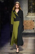 アンテプリマ 2018-19年秋冬コレクション - 冬に芽吹いたモダンロマンス｜写真40