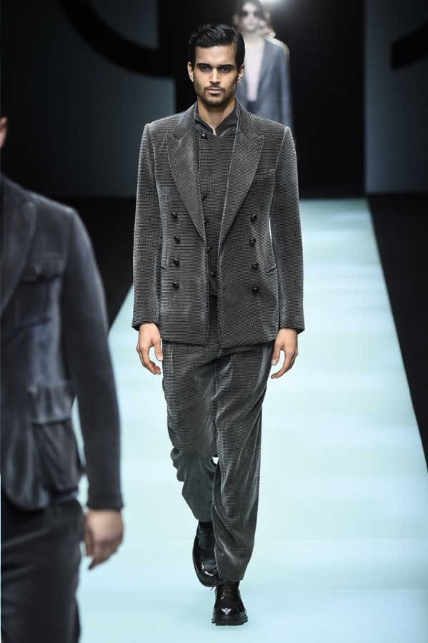 ジョルジオ アルマーニ(Giorgio Armani) 2018-19年秋冬ウィメンズコレクション シルエット - 写真22