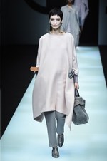 ジョルジオ アルマーニ 2018年秋冬コレクション - 小さなひねりを集めて作る味のある雰囲気｜写真2