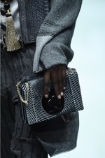 ジョルジオ アルマーニ 2018年秋冬コレクション - 小さなひねりを集めて作る味のある雰囲気｜写真36