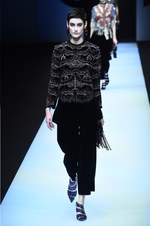 ジョルジオ アルマーニ 2018年秋冬コレクション - 小さなひねりを集めて作る味のある雰囲気｜写真102