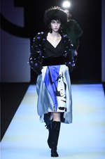 ジョルジオ アルマーニ 2018年秋冬コレクション - 小さなひねりを集めて作る味のある雰囲気｜写真88