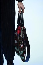 ジョルジオ アルマーニ 2018年秋冬コレクション - 小さなひねりを集めて作る味のある雰囲気｜写真74