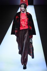 ジョルジオ アルマーニ 2018年秋冬コレクション - 小さなひねりを集めて作る味のある雰囲気｜写真83