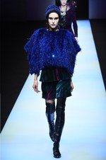 ジョルジオ アルマーニ 2018年秋冬コレクション - 小さなひねりを集めて作る味のある雰囲気｜写真90