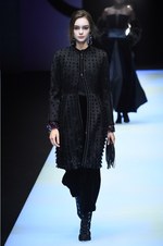 ジョルジオ アルマーニ 2018年秋冬コレクション - 小さなひねりを集めて作る味のある雰囲気｜写真98