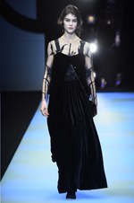 ジョルジオ アルマーニ 2018年秋冬コレクション - 小さなひねりを集めて作る味のある雰囲気｜写真100