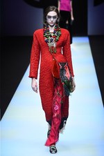 ジョルジオ アルマーニ 2018年秋冬コレクション - 小さなひねりを集めて作る味のある雰囲気｜写真84