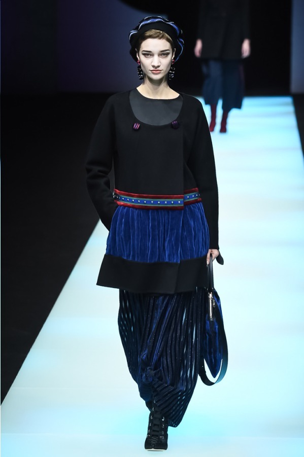 ジョルジオ アルマーニ(Giorgio Armani) 2018-19年秋冬ウィメンズコレクション シルエット - 写真50