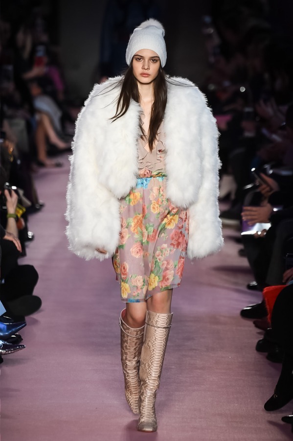 ブルマリン(Blumarine) 2018-19年秋冬ウィメンズコレクション シルエット - 写真22