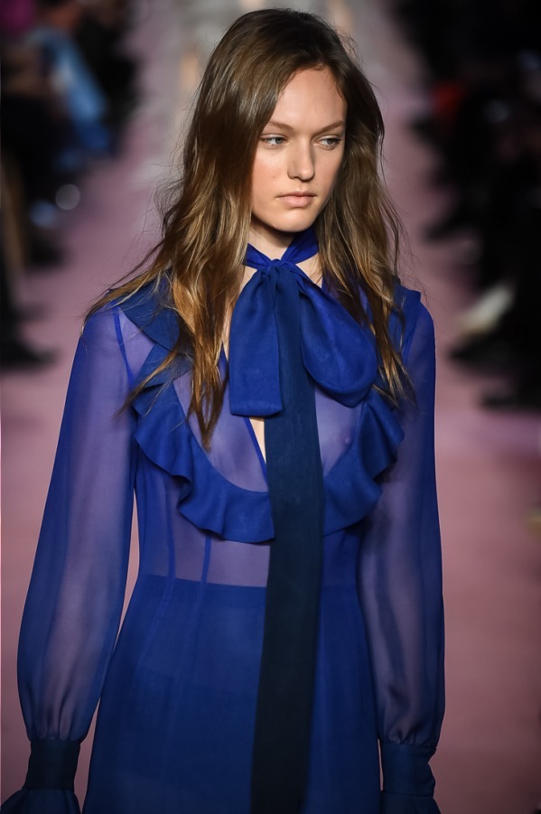 ブルマリン(Blumarine) 2018-19年秋冬ウィメンズコレクション  - 写真36