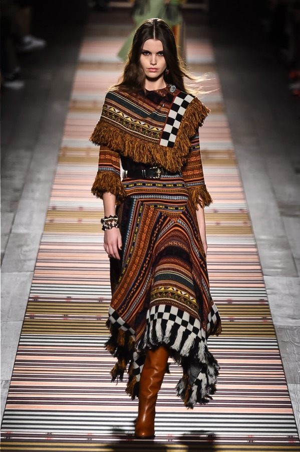 エトロ(ETRO) 2018-19年秋冬ウィメンズコレクション シルエット - 写真3