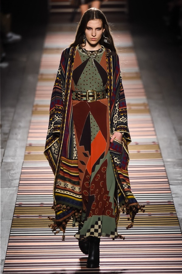 エトロ(ETRO) 2018-19年秋冬ウィメンズコレクション シルエット - 写真5