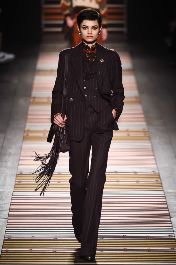 エトロ(ETRO) 2018-19年秋冬ウィメンズコレクション シルエット - 写真8