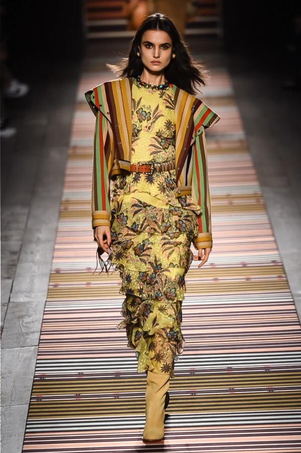 エトロ(ETRO) 2018-19年秋冬ウィメンズコレクション シルエット - 写真32