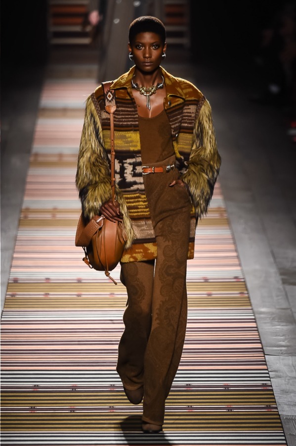 エトロ(ETRO) 2018-19年秋冬ウィメンズコレクション シルエット - 写真33