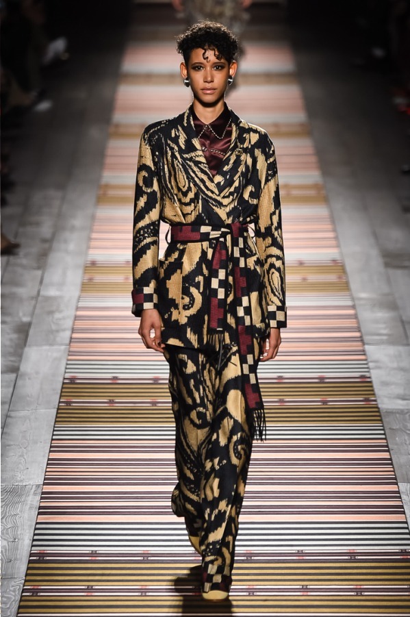 エトロ(ETRO) 2018-19年秋冬ウィメンズコレクション シルエット - 写真35