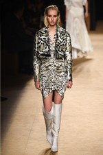 ロベルト カヴァリ 2018-19年秋冬コレクション - グラムロックの雰囲気を纏って｜写真4