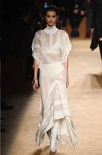 ロベルト カヴァリ 2018-19年秋冬コレクション - グラムロックの雰囲気を纏って｜写真5