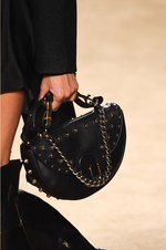 ロベルト カヴァリ 2018-19年秋冬コレクション - グラムロックの雰囲気を纏って｜写真10