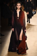 ロベルト カヴァリ 2018-19年秋冬コレクション - グラムロックの雰囲気を纏って｜写真49