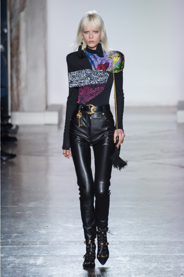 ヴェルサーチェ(VERSACE) 2018-19年秋冬ウィメンズコレクション  - 写真22